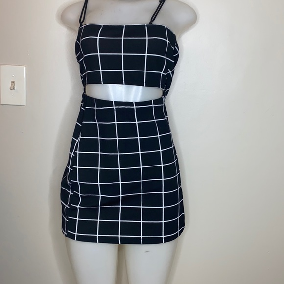 Shein 2 Piece Black and White Stripesđ¤đ¤